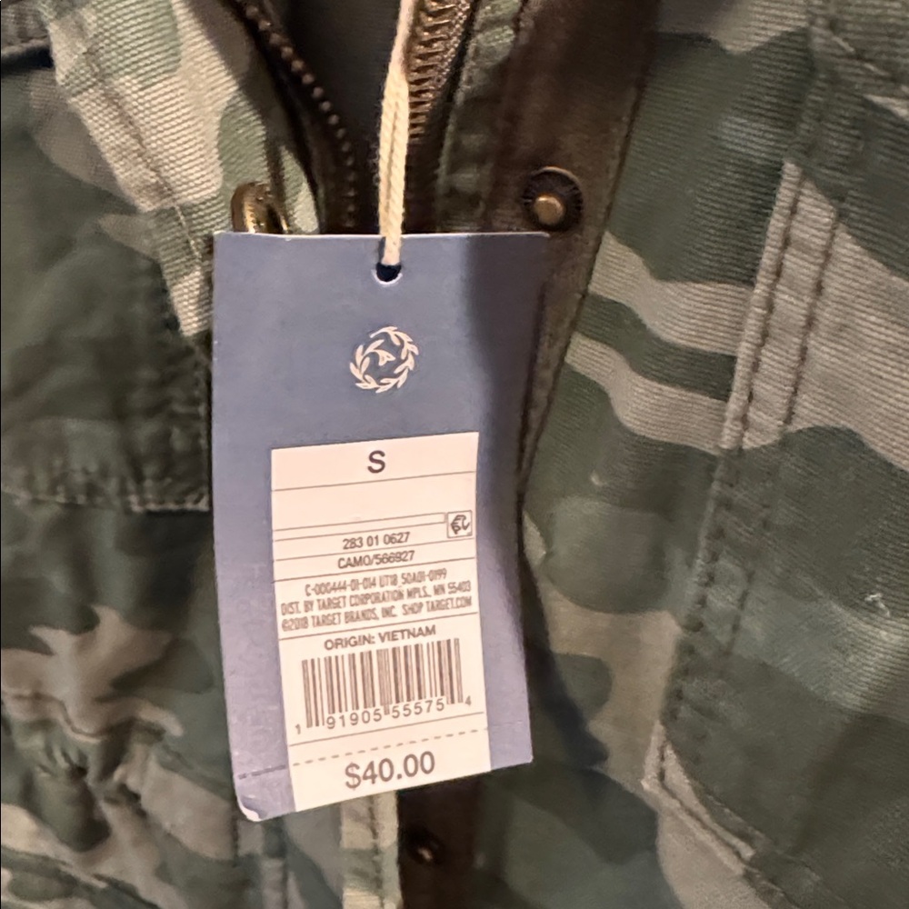 Camouflage Zip-Up Jacket - Picture 6 of 6